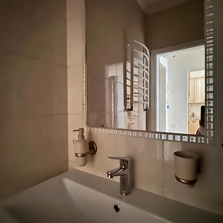 アパート Kulisha 25